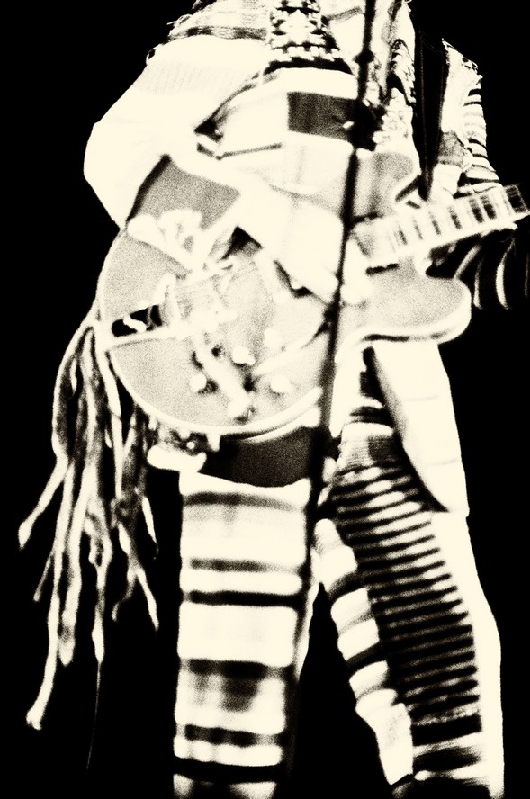 DIESCHWARZARBEIT - THE KING IS GONE, BUT HE`S NOT FORGOTTEN - SUIT 4
